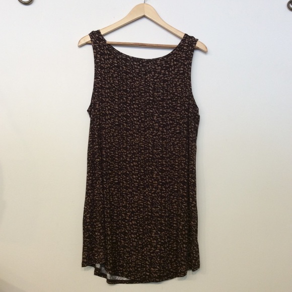 LOGO by Lori Goldstein Tops - Logo Layers Sleeveless Top LOGO by Lori Goldstein Tops - Logo Layers Sleeveless Top